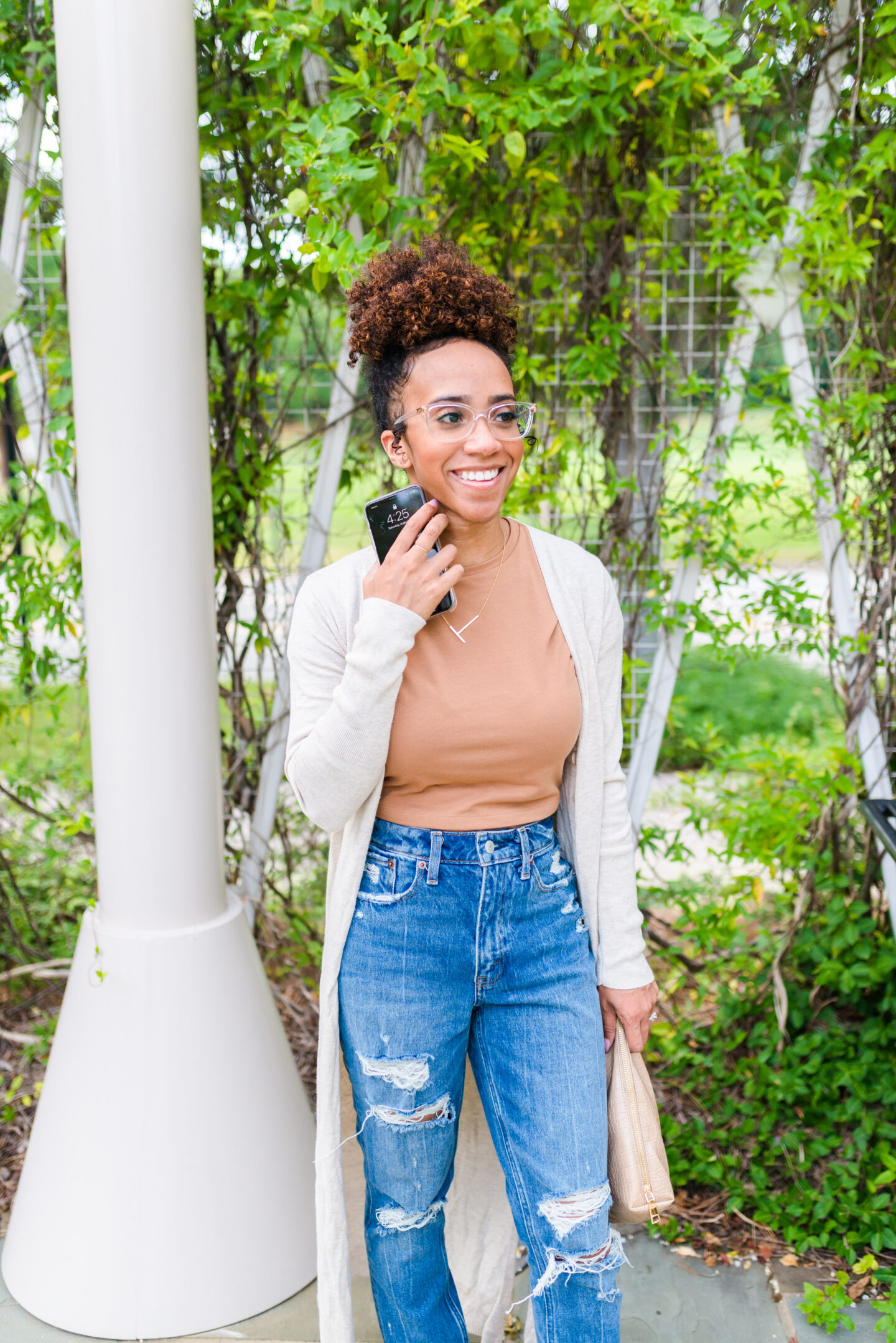 woman wearing High Puff hair