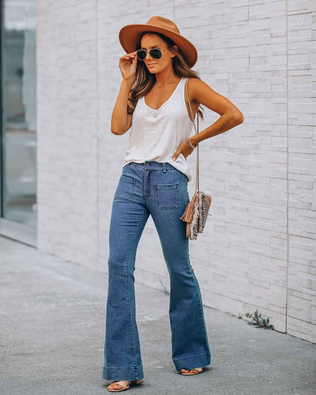 Wide Legged and Relaxed Jeans | 2021 Fashion & Beauty Trends 